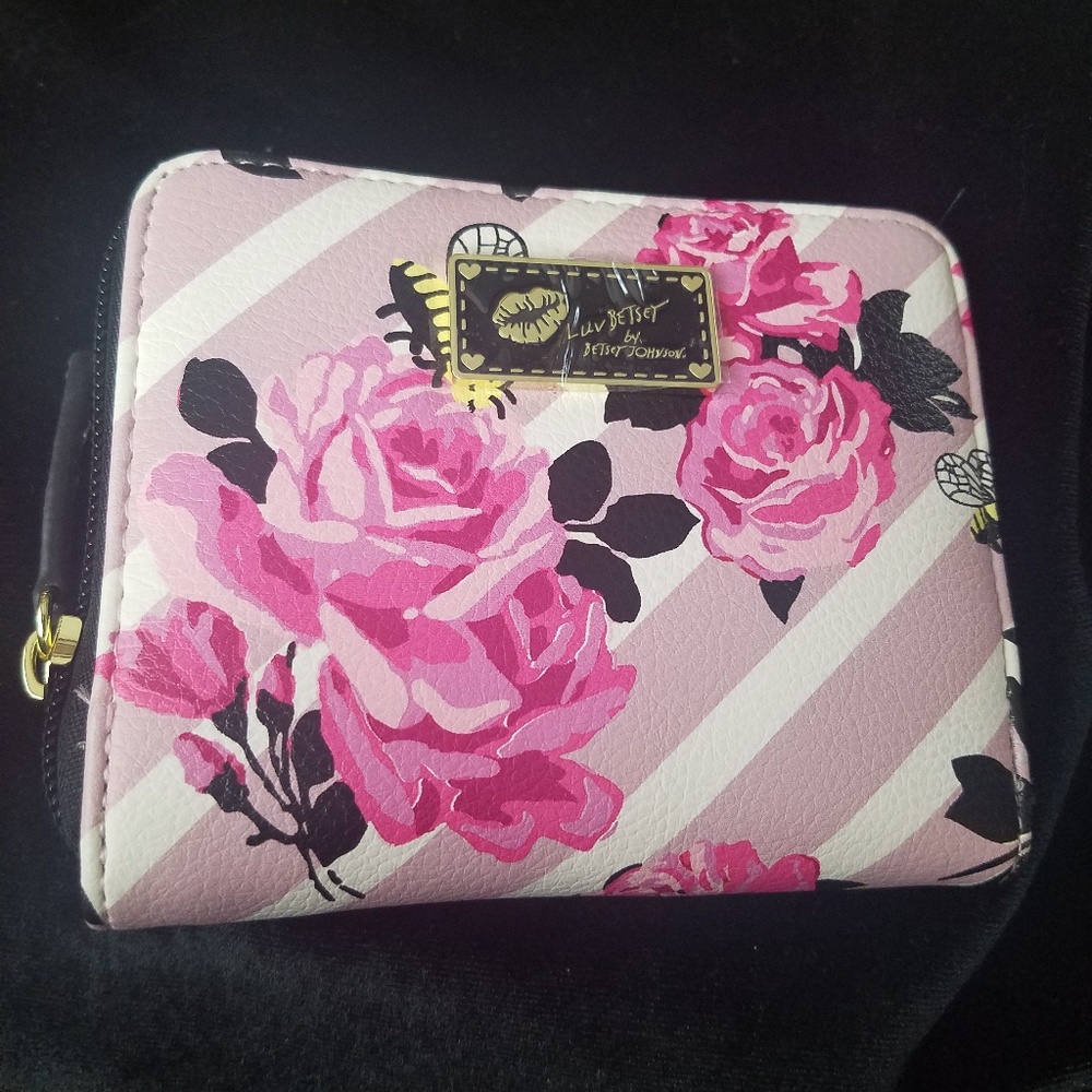 Betsey Johnson wallet (new never used)